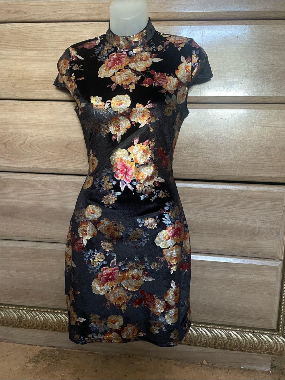 Black Floral Velvet Short Sleeve Cheongsam-Style Dress